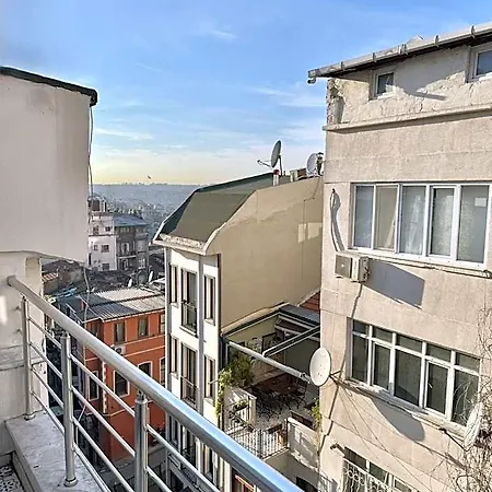 Hotel Royal Pera Taksim 2*